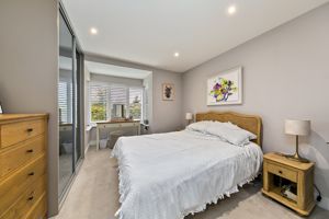 Bedroom- click for photo gallery